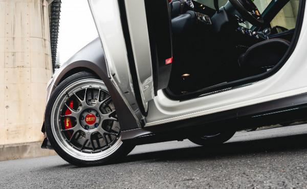 賓士A35L改BBS LMR輪轂 碳纖維內飾板