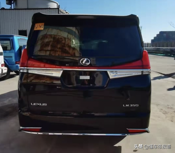 新車 | 雷克薩斯LM 350國內實車曝光，搭載3.5升V6+8AT動力總成