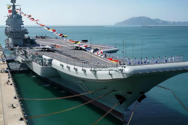 建造航母有多難？看完黑海船廠廠長的原話：才知道瓦良號為何會賣