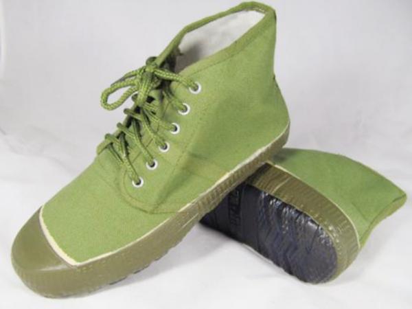 浙江省長打噴嚏繃斷皮帶,朱鎔基大笑:你這個是報應 浙江省長打噴嚏繃斷皮帶,朱鎔基大笑:你這個是報應