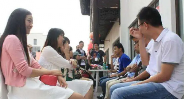 新男性擇偶標準亮了，“3無6有”女孩受追捧，父母退休金成重點