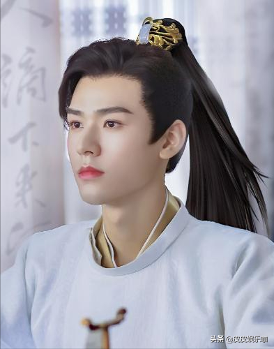 周雨彤27歲生日，圈內好友紛紛送祝福：她太喜歡我了