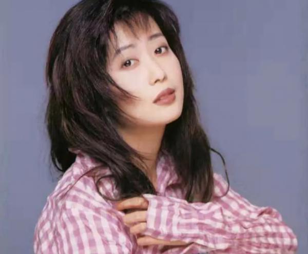 巔峰時突然隱退的10位明星：有人2次出家，有人如“人間蒸發”