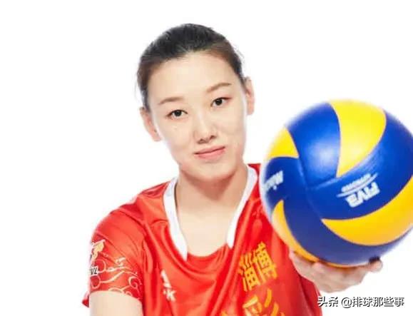 三年替補磨練迎蛻變，女排世青賽冠軍二傳用表現為自己正名