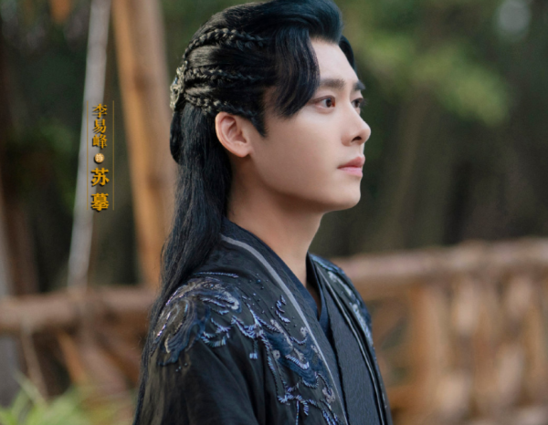 《鏡雙城》厲害，官微催更，限24小時內，你期待李易峰、陳鈺琪嗎