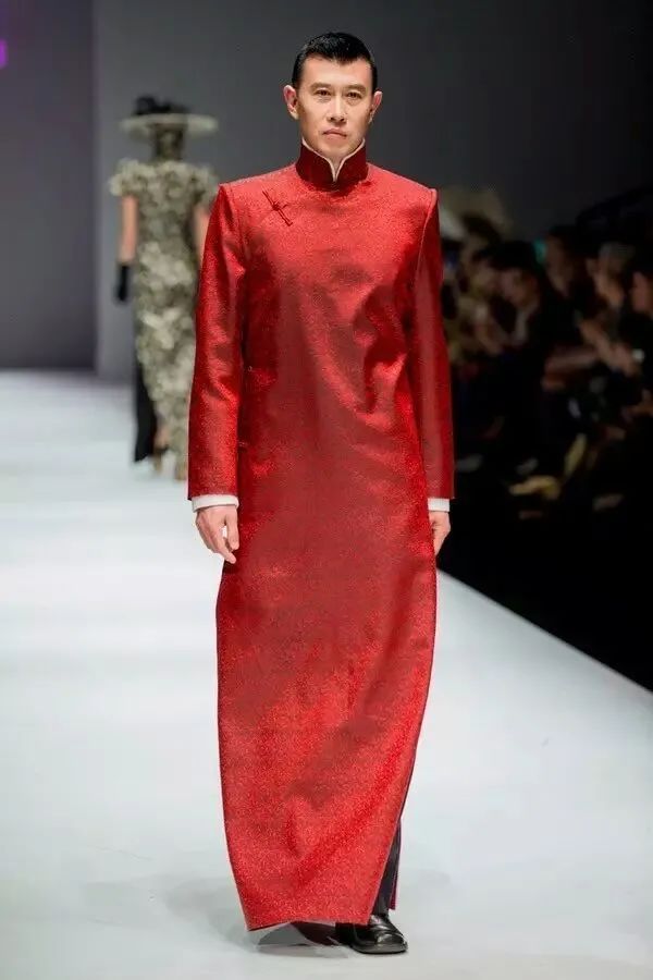 八大男神之—顏值與才華並存的國際超模