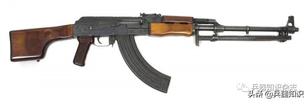 我國為什麼將輕機槍稱為班用機槍？