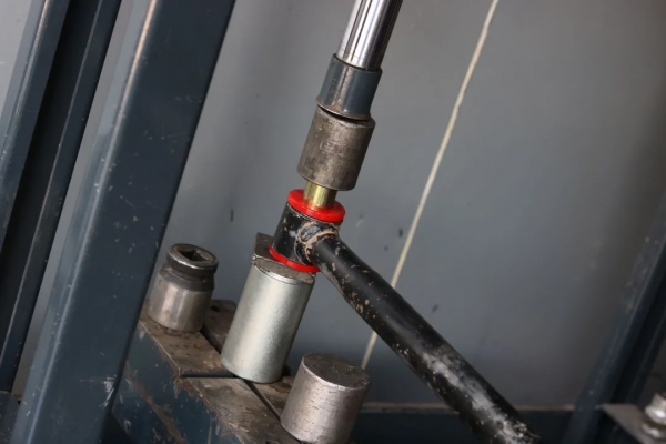 怪獸修車:翻新一輛10款絕版V8雷克薩斯GX460,完美恢復新車狀態 怪獸修車:翻新一輛10款絕版V8雷克薩斯GX460,完美恢復新車狀態