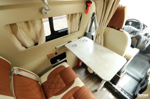 不到20萬買福特房車?2.0T汽/柴油動力,還能選橫床/縱床佈局 不到20萬買福特房車?2.0T汽/柴油動力,還能選橫床/縱床佈局