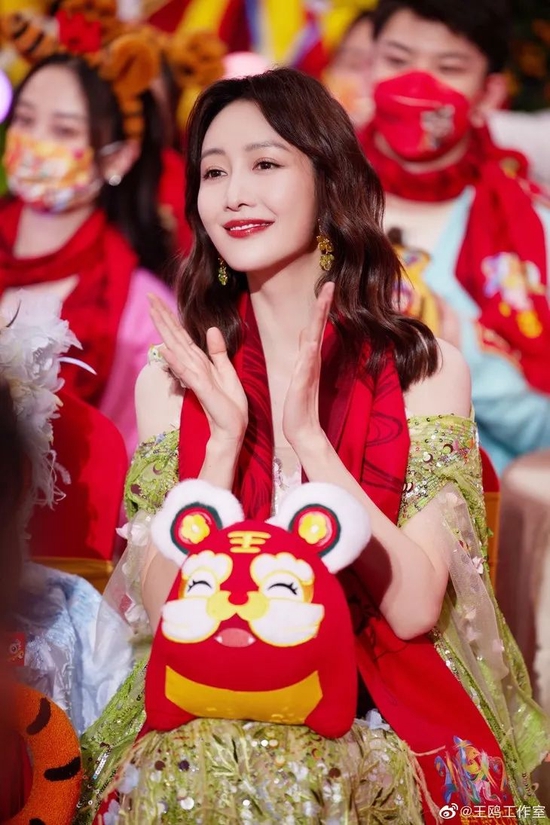 王鷗最新造型盤點 真是好穿又好看