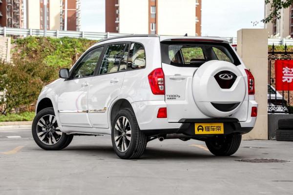 瑞虎3：5門5座SUV，搭載1.5L+5MT動力，外觀帥氣，適合家用