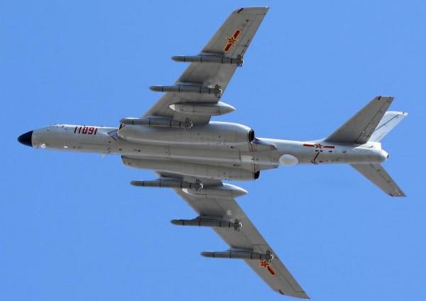 中國轟炸機與外機對峙超過兩小時，並且將其逼退，具體內幕為何