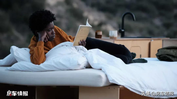 這想法絕了！最多5萬就能讓麵包車變房車，設施齊全適合多款底盤