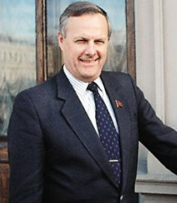 索布恰克：普京最重要的伯樂，虎落平陽後，普京冒生命危險救他