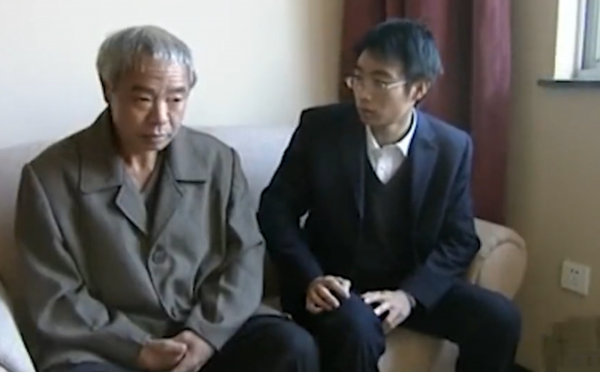 12歲男孩被拐賣，18年後找到了家與父親相認，直言：我媽把我賣了