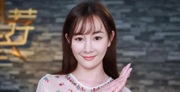 雖然五官有瑕疵,這些女演員卻堅持零整容,照樣美得傾國傾城 雖然五官有瑕疵,這些女演員卻堅持零整容,照樣美得傾國傾城