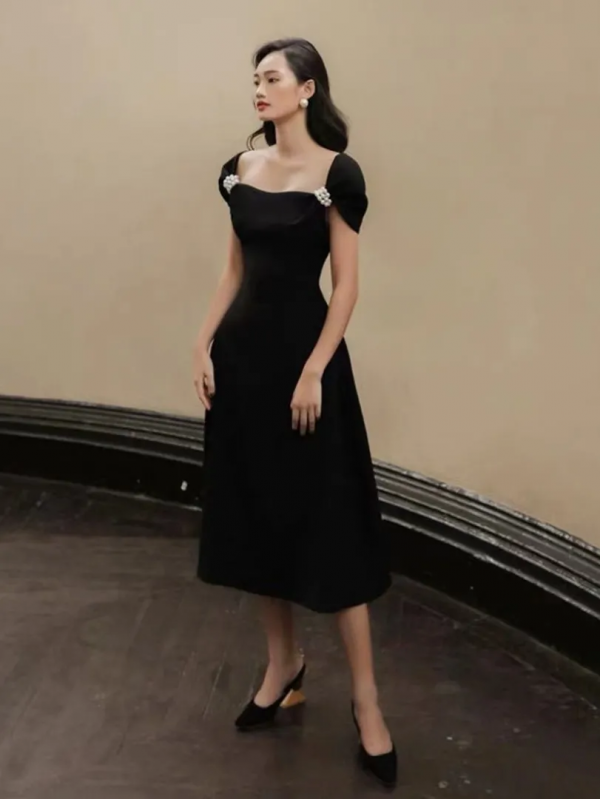 楊冪新造型好美，不愧是過年穿搭天花板