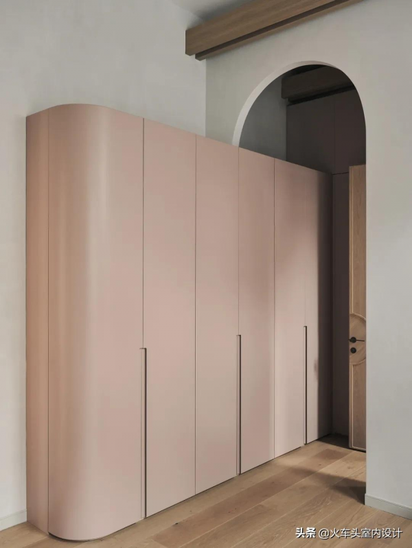 現代家居，淡雅的低調