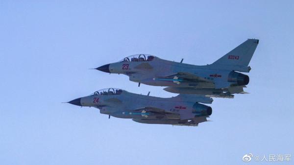 桌布上新啦！海空雄鷹多機型訓練直刺蒼穹