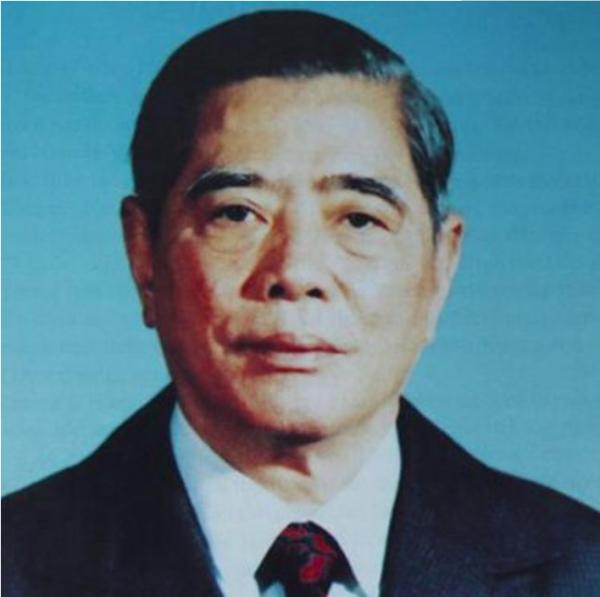 葬在八寶山的越南領袖，因不滿反華投奔中國，助力中越關係正常化