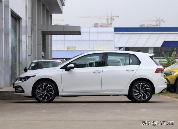 精緻兩廂代步車，顏值高、動力強，昔日的標杆，帶你看大眾高爾夫