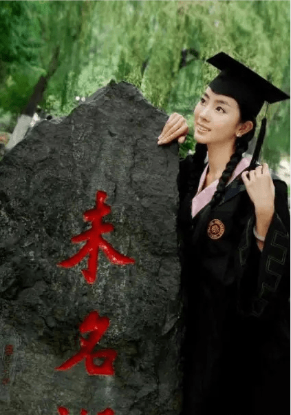 “央視花旦”李思思:嫁大學同學,3年生2子,婚後被老公寵上天 “央視花旦”李思思:嫁大學同學,3年生2子,婚後被老公寵上天