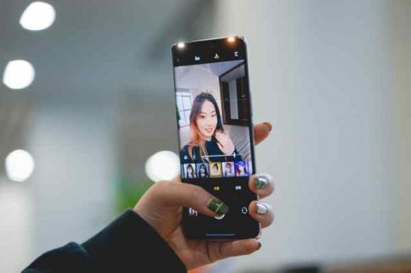 vivo S12 Pro評測：效能出眾，輕薄機身下的影像先鋒