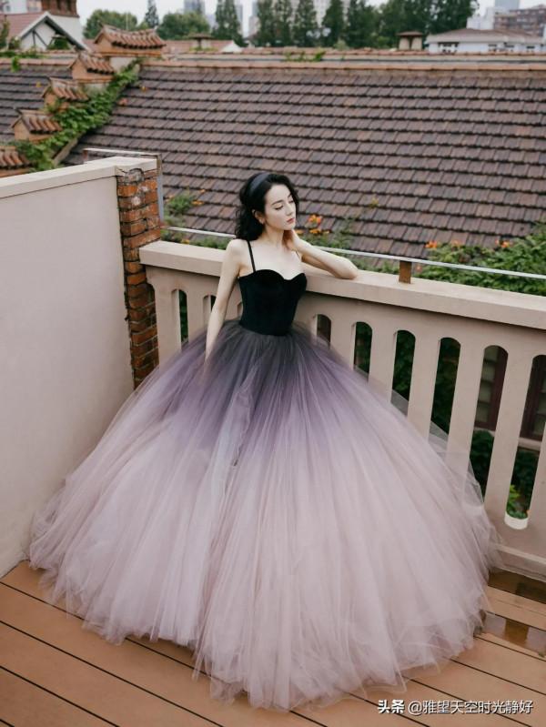 盤點迪麗熱巴那些可以封神的禮服裙大賞 每一件都是絕美 豔壓群芳