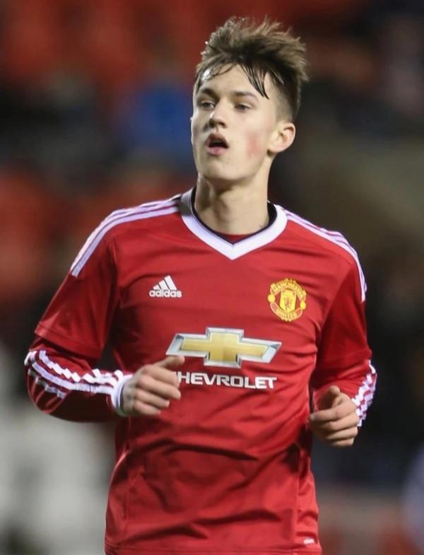 英國梅西的墜落之路！從曼聯天才到第7級別聯賽，曾戲耍德里赫特