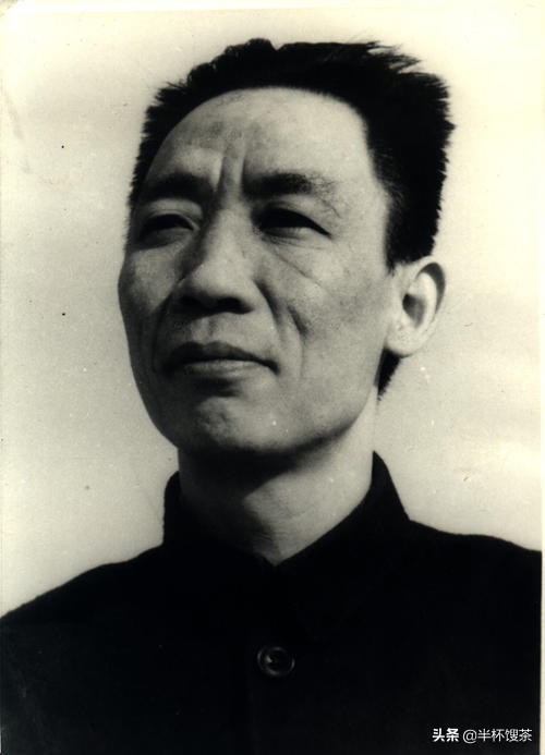 「紅潮」從政務院到國務院，及國務院最早八個辦公室職能及領導人