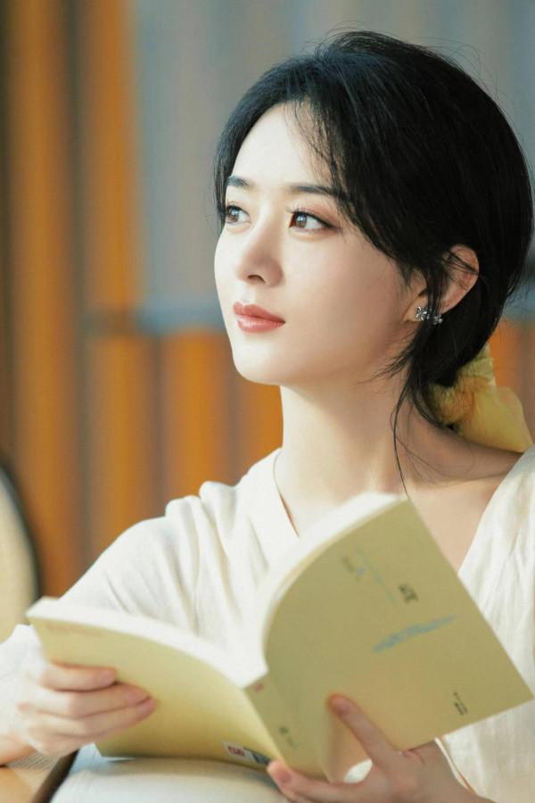 娛樂圈又出了“閨蜜相”，不是姐妹神似姐妹，讓人傻傻分不清