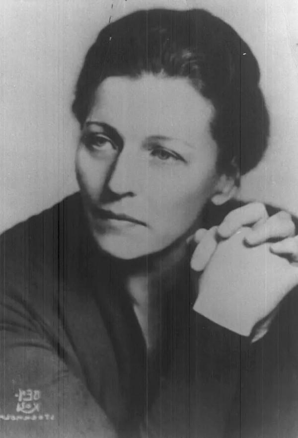 賽珍珠：一生痴戀徐志摩，晚年欲返中國終未如願，抱憾穿旗袍離世