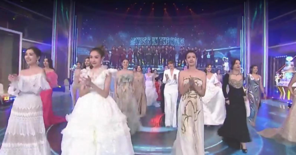 TVB臺慶:草蜢李克勤爺青回,曾志偉髮型是亮點,現場吃瓜樂趣多 TVB臺慶:草蜢李克勤爺青回,曾志偉髮型是亮點,現場吃瓜樂趣多