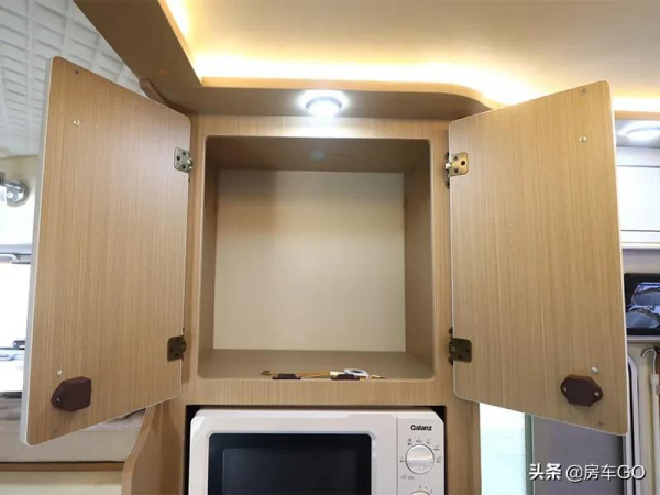 適合老兩口旅行的房車,大水電不發愁,愛旅途夕陽紅2號房車亮相 適合老兩口旅行的房車,大水電不發愁,愛旅途夕陽紅2號房車亮相