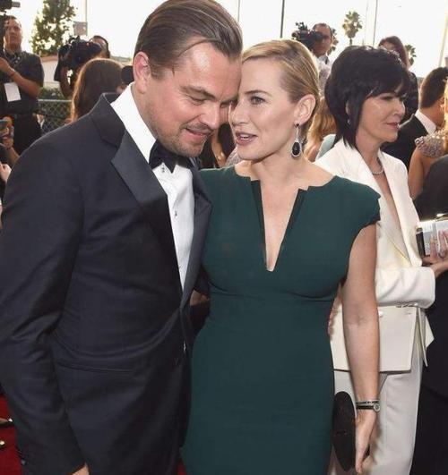 凱特·溫斯萊特接受採訪透露，三年未見小李子，兩人像拍催淚電影