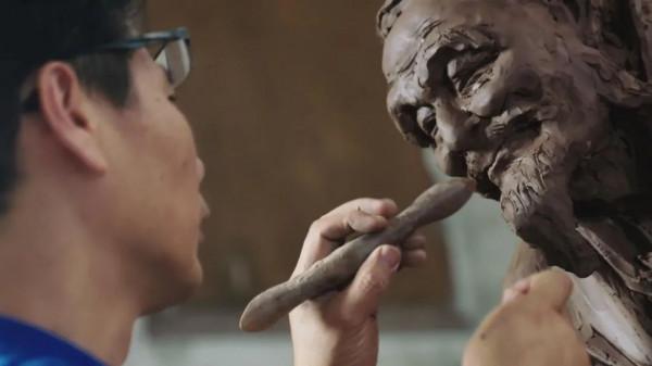 那一尊塑像,彷彿心底一道白月光 那一尊塑像,彷彿心底一道白月光