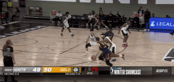 又扣又帽！11分鐘8分！曾凡博終於炸了！NBA球探都在誇他