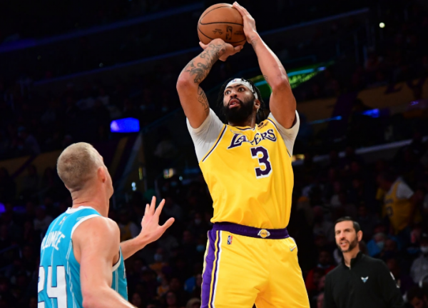 杜蘭特空砍38分,庫裡50+10五連勝,威少三雙險勝,約基奇打架 杜蘭特空砍38分,庫裡50+10五連勝,威少三雙險勝,約基奇打架