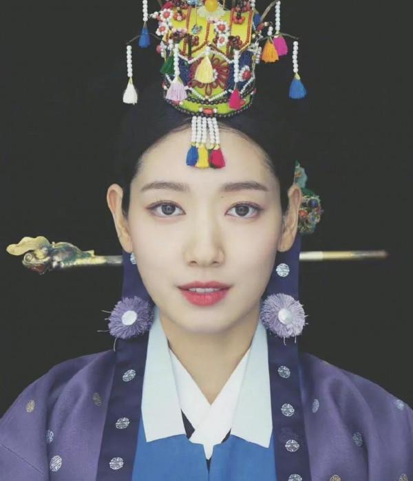《原來是美男啊》時隔十三年，樸信惠嫁人生子，張根碩發福