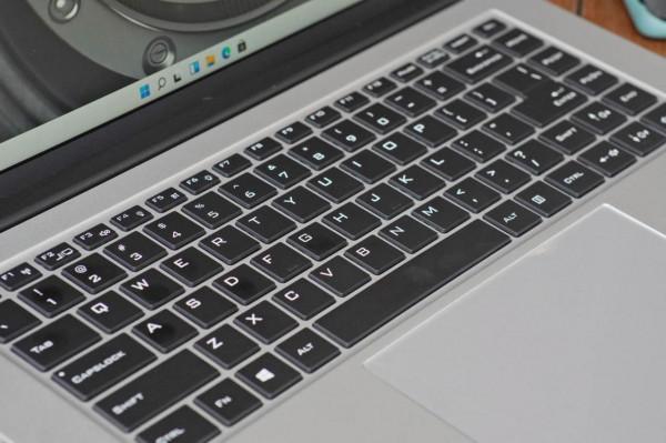 搭載Intel 12代H酷睿，可選RTX 2050，機械革命無界16輕薄本評測