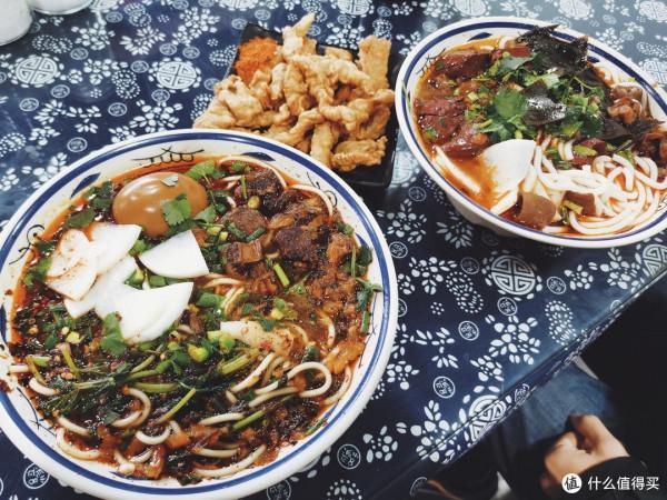 旅行就要邊走邊吃：舌尖上的昆明，盤點我在昆明吃到的各種美食