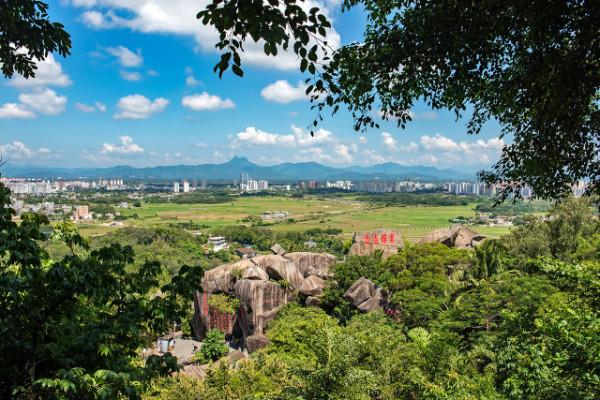 旅人筆下——海南第一山 旅人筆下——海南第一山