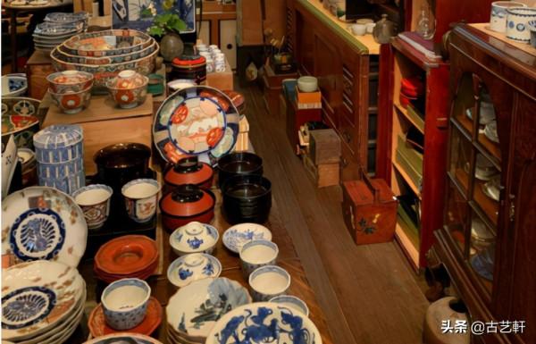 日本古玩市場Gudong Street in Qingshan 日本古玩市場Gudong Street in Qingshan