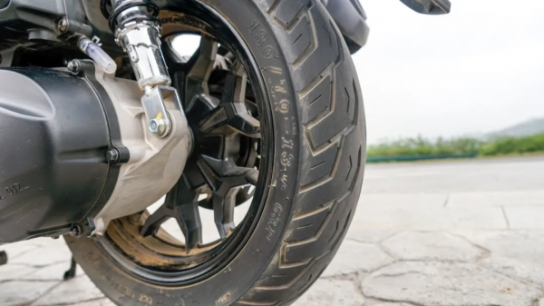 運動休閒踏板 傳承雷霆王水冷動力 1.88萬元光陽RacingX150靜態測評