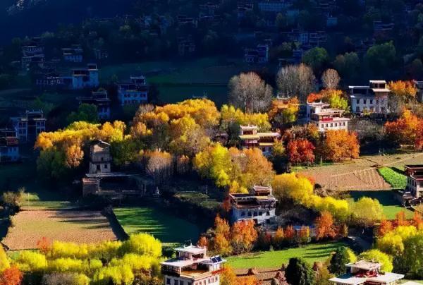 一眼心動！這個秋天，我要去這7個“最”中國的古村，享受慢時光