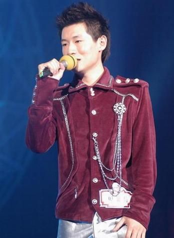 07快男“翻版張學友”郭彪，借車墜橋致5死1傷，此後退居幕後