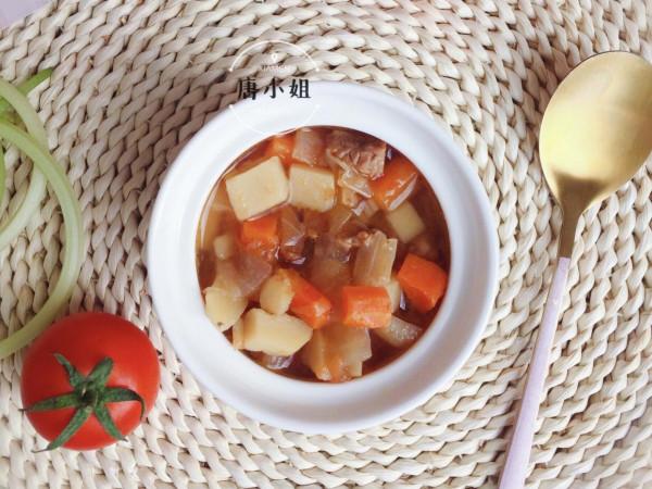 冬天寒冷又幹燥，多給家人喝5道湯，營養滋潤，應季而食溫暖過冬