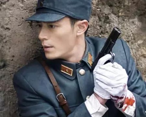 儀態太差別瞎穿軍裝,這6位軍閥氣質太絕,一身正氣撩撥少女心 儀態太差別瞎穿軍裝,這6位軍閥氣質太絕,一身正氣撩撥少女心