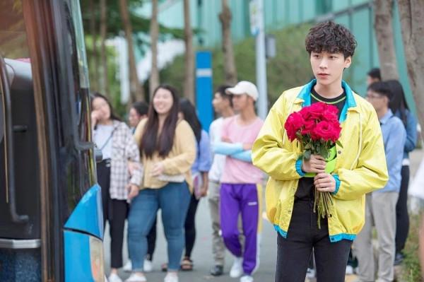 和馬龍曾是省隊隊友，參加13屆《快男》出道，後拍戲當上男一號