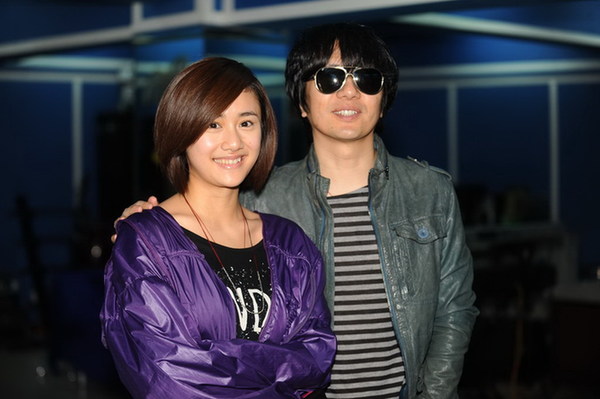 “搖滾巨匠”鄭鈞:讓前妻等待了18年沒回頭,為何轉頭娶了劉芸? “搖滾巨匠”鄭鈞:讓前妻等待了18年沒回頭,為何轉頭娶了劉芸?